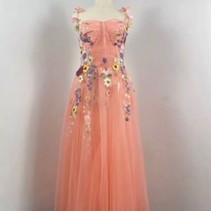 Rose gold / pink gown